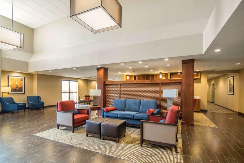 Hotel Comfort Suites - Dodge City