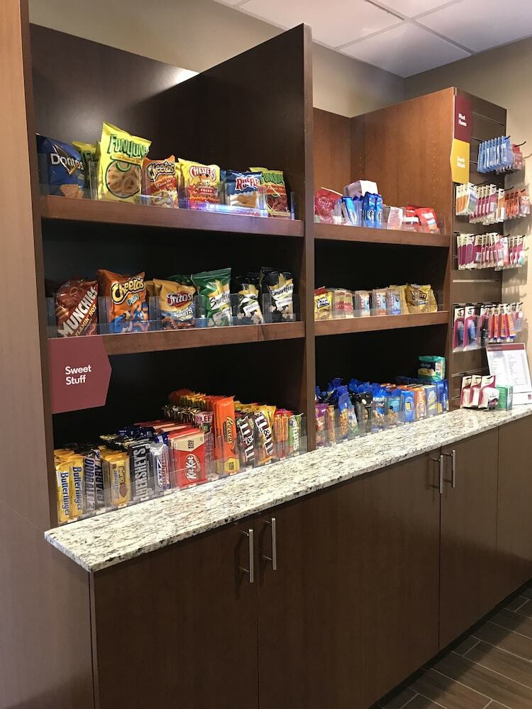 Hotel Comfort Suites - Dodge City