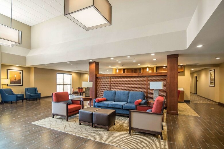 Hotel Comfort Suites - Dodge City