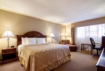 Hotel Clarion Inn Garden City