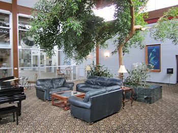 Motel Atrium Hotel & Conference Center
