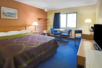 Hotel Super 8 Lenexa Overland Park Area