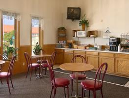 Hotel Super 8 Lenexa Overland Park Area