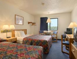 Hotel Super 8 Lenexa Overland Park Area