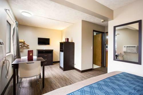 Hotel Econo Lodge South Olathe