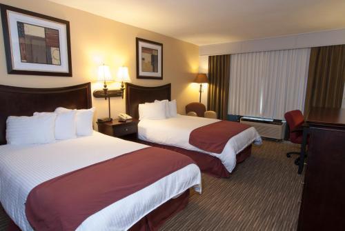 Hotel Lamplighter Inn & Suites Pittsburg