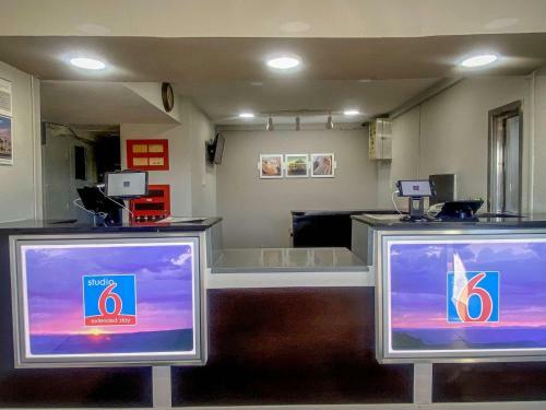 Motel 6 Wichita Airport