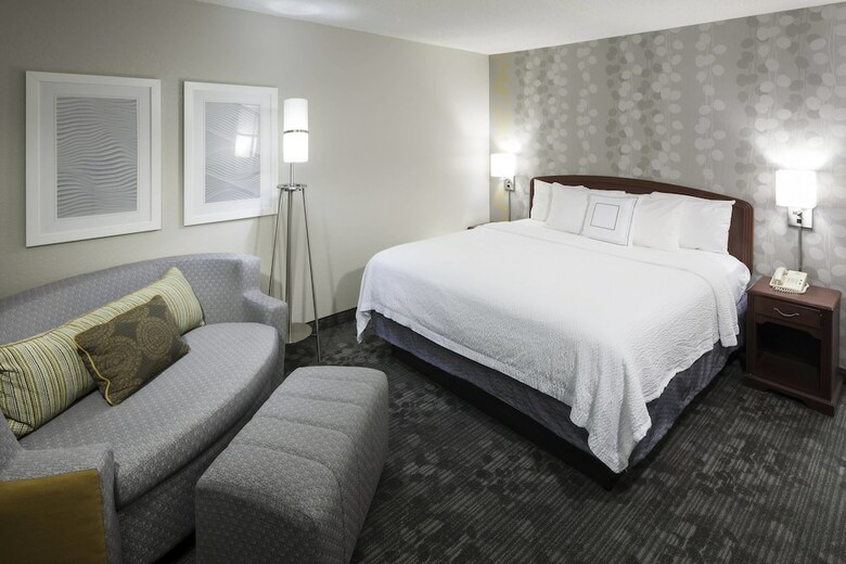Hotel Courtyard By Marriott Wichita East