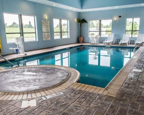 Hotel Comfort Inn And Suites Franklin