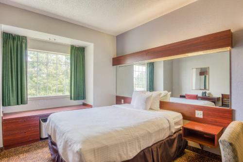 Hotel Microtel Inn And Suites