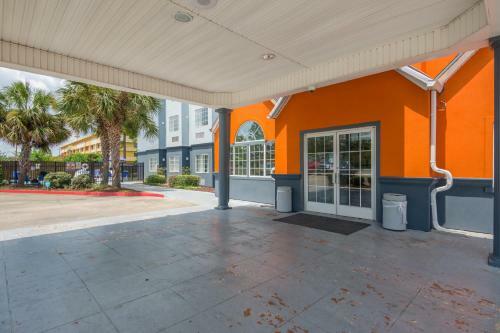 Hotel Microtel Inn And Suites