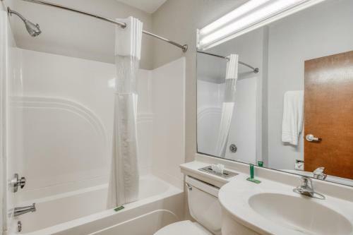 Hotel Microtel Inn And Suites