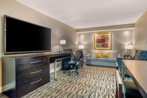 Hotel Clarion Inn Conference Center Gonzales