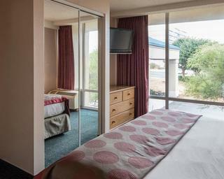 Hotel Rodeway Inn & Suites Shreveport