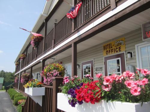 Bishops Country Inn Motel