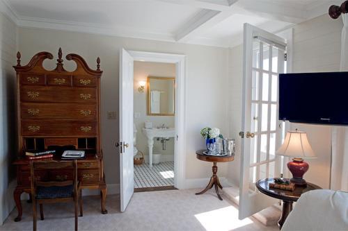 Hotel Cape Arundel Inn And Resort