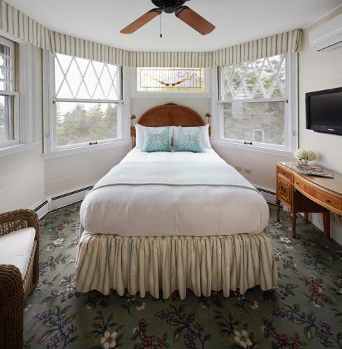 Hotel Cape Arundel Inn And Resort