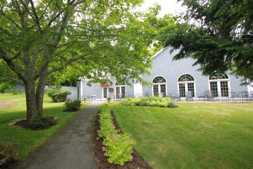 Bluenose Inn - Bar Harbor Hotel