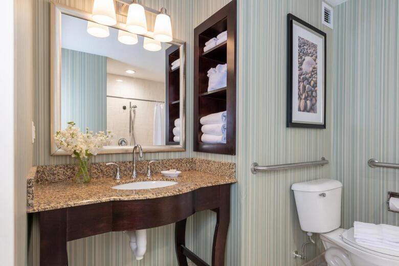 Atlantic Oceanside Hotel & Conference Center