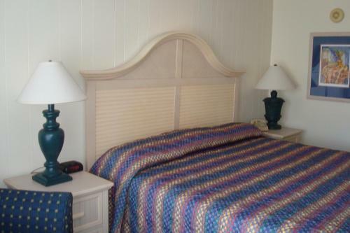 Hotel Seafarer Condominium Resort