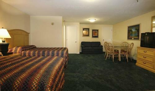 Hotel Seafarer Condominium Resort