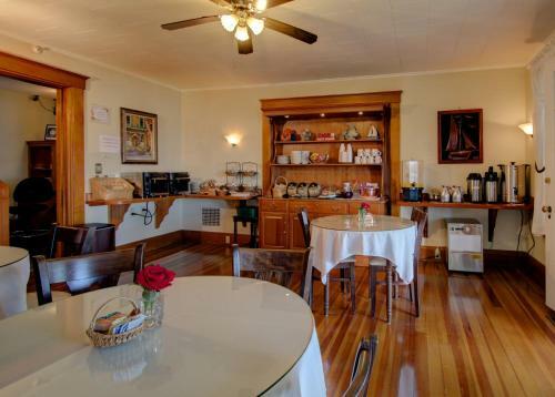 Bed & Breakfast Terrace By The Sea