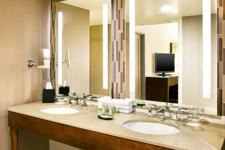 Hotel Westin Portland Harborview