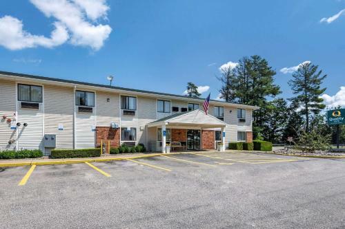 Hotel Super 8 Sanford Maine