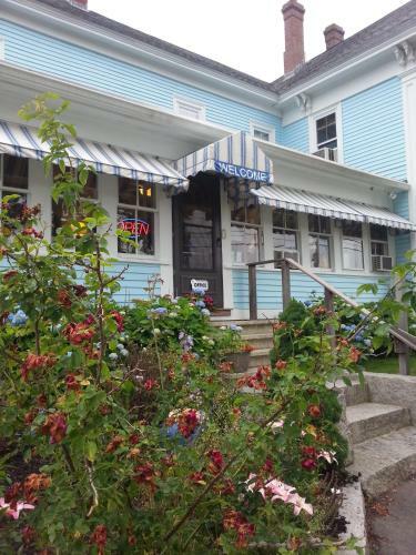 Posada Coast Village Inn And Cottages
