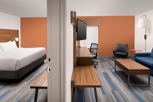 College Park Hotel & Suites