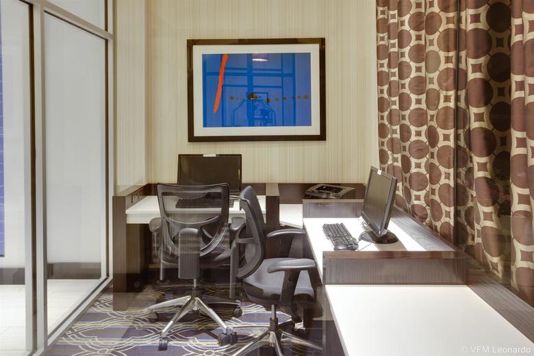 Hotel Holiday Inn Express & Suites Laurel Lakes