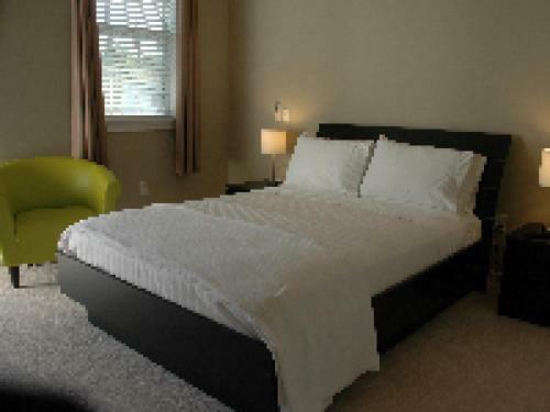 Hotel Haven Point Inn