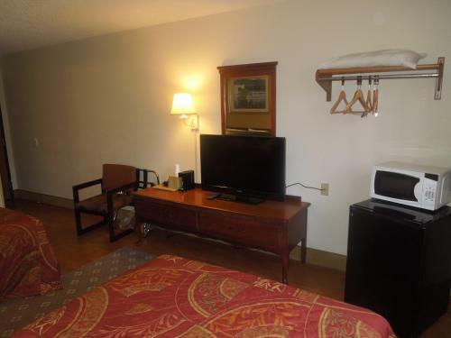 Super 8 Motel Waldorf