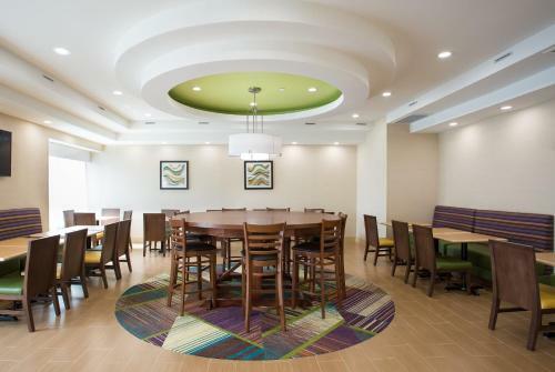 The North Shore Hotel