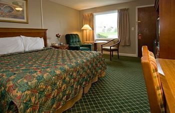 Motel Monticello Inn- Framingham/ Boston