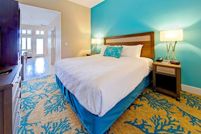 Commander Hotel