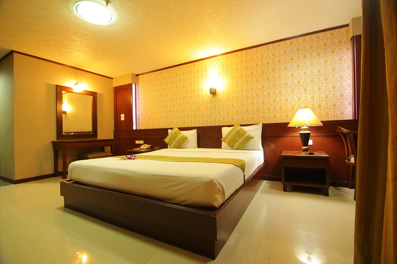 Convenient Park Bangkok Hotel