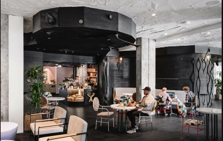 Radisson Hotel & Suites Austin Downtown
