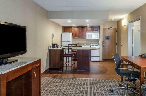 Hotel Comfort Inn & Suites West Springfield