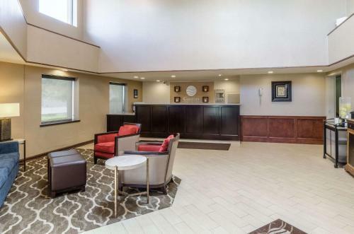 Hotel Comfort Inn & Suites West Springfield