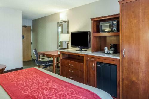Hotel Comfort Inn & Suites West Springfield