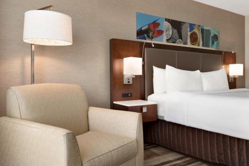 Crowne Plaza Hotels & Resorts Auburn Hills