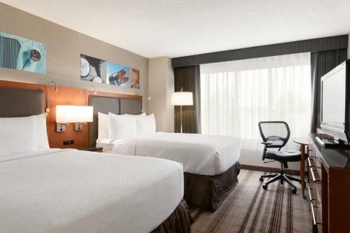 Crowne Plaza Hotels & Resorts Auburn Hills