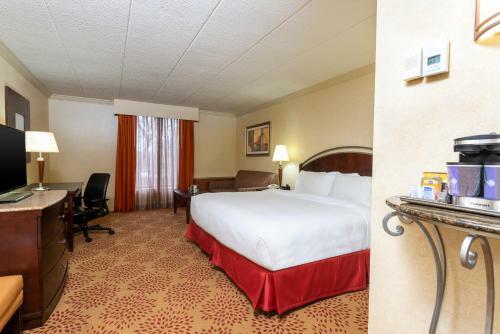 Hotel Doubletree By Hilton Grand Rapids-airport