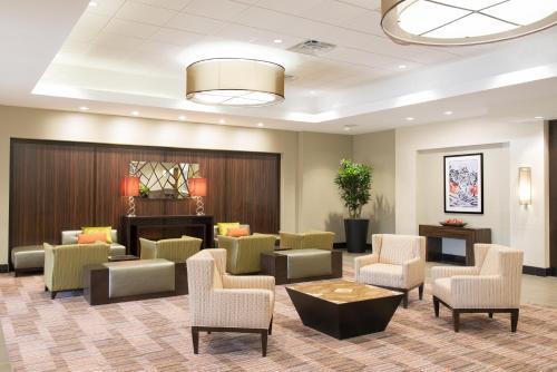 Hotel Doubletree By Hilton Grand Rapids-airport