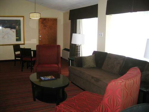 Crowne Plaza Hotel Grand Rapids - Airport