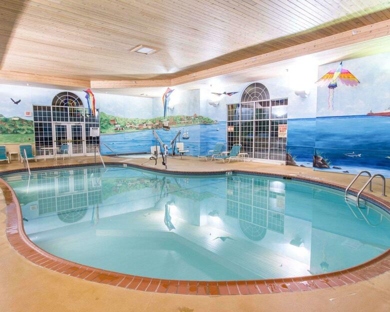 Hotel Comfort Suites Marquette