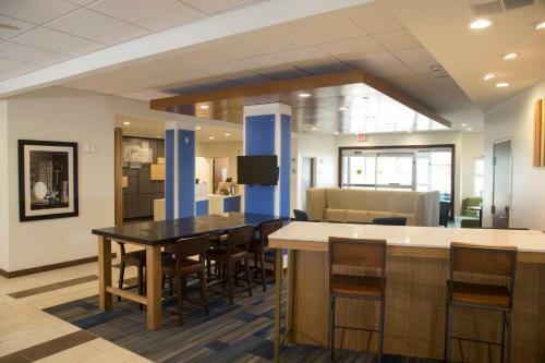 Hotel Holiday Inn Express Rochester Hills