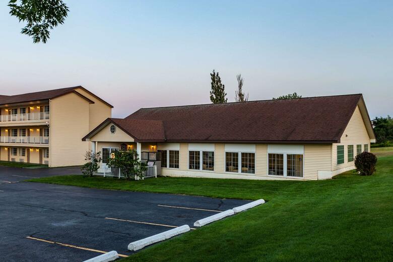 Hotel Quality Inn Lakefront