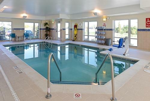 Hotel Towneplace Suites By Marriott Detroit Commerce